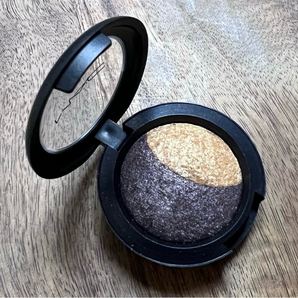 МАС Cosmetics MIDNIGHT MADNESS Mineralize Eyeshadow Discontinued - Picture 3 of 4